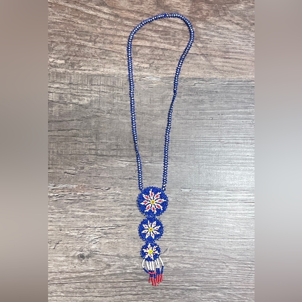 Vintage Native American Beaded Necklace